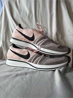 Nike Flyknit “Sunset Tint” • Pink/Gray/White